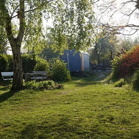Campsite Bauwagen Maibeere